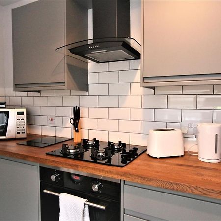 Nelson By The Docks Serviced Apartments By Roomsbooked Gloucester Luaran gambar