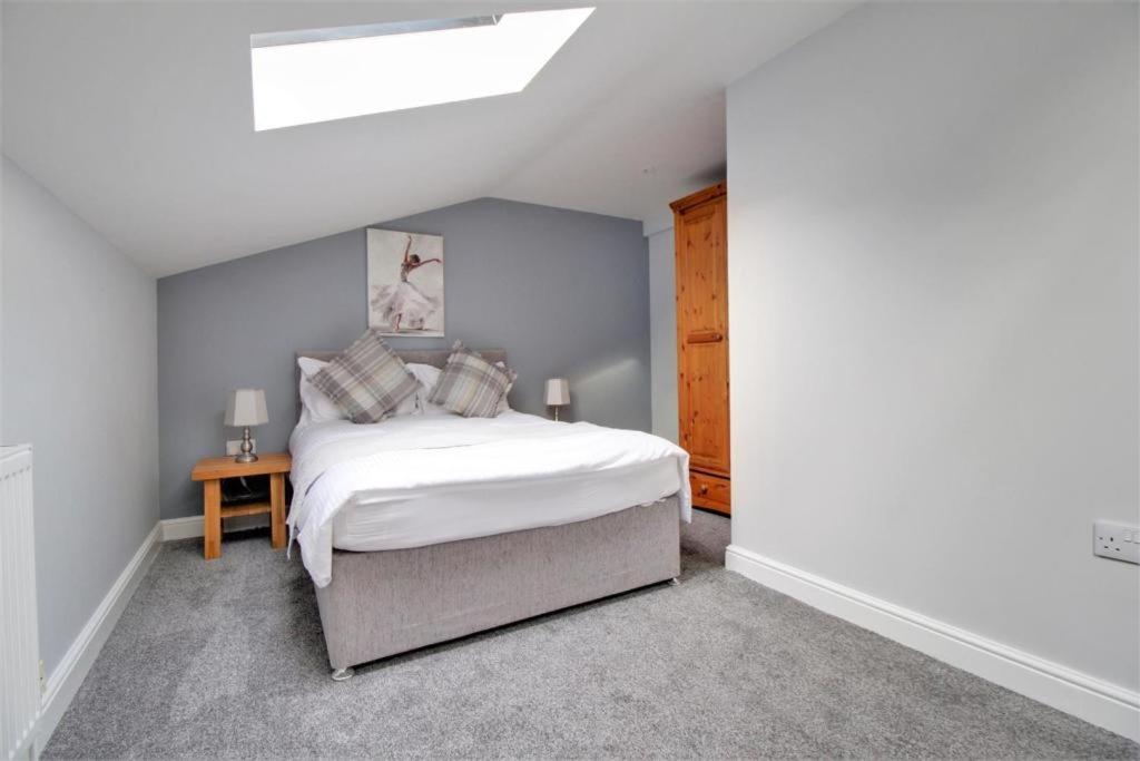 Nelson By The Docks Serviced Apartments By Roomsbooked Gloucester Luaran gambar