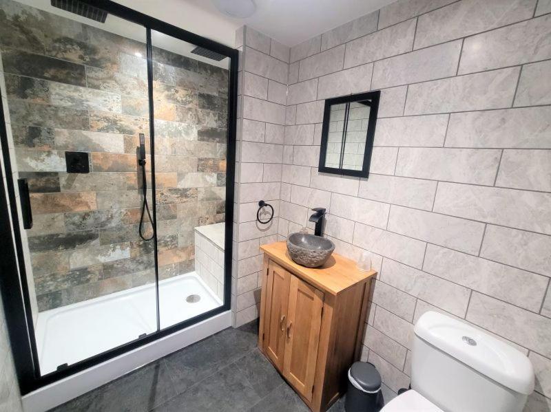 Nelson By The Docks Serviced Apartments By Roomsbooked Gloucester Luaran gambar